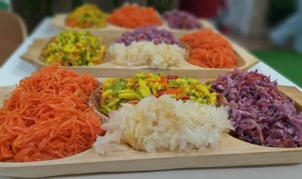Au investit banii de la nuntă într-o afacere cu salate: „Salata de dovlecel este cea mai căutată. În România, această legume nu este suficint apreciată”