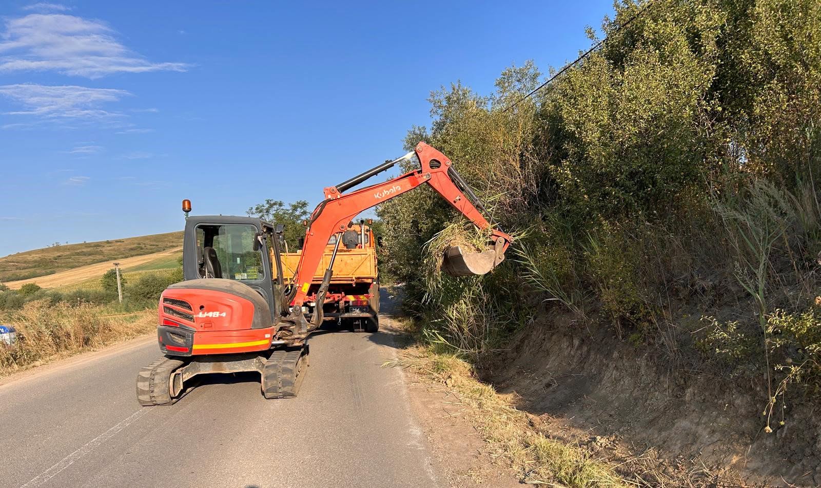 FOTO. Se schimbă fața unui drum din Cluj! Utilajele au intrat în acțiune. Ce lucrări se fac pe aproape 9 kilometri