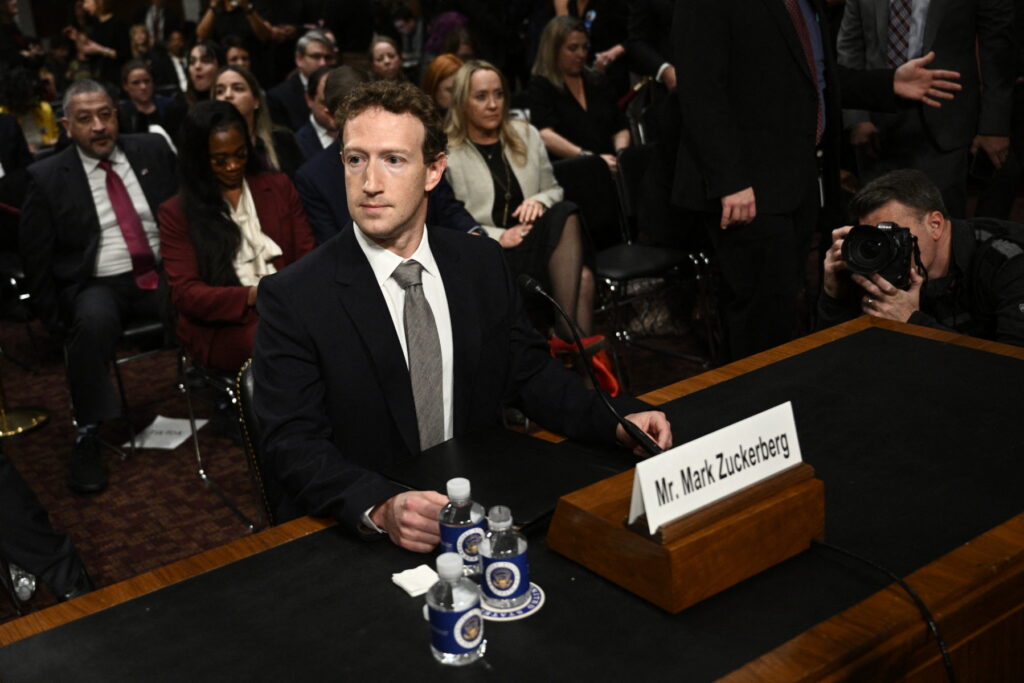 Mark Zuckerberg a achiziţionat un castel în stil gotic din secolul XIX în sud-estul Irlandei