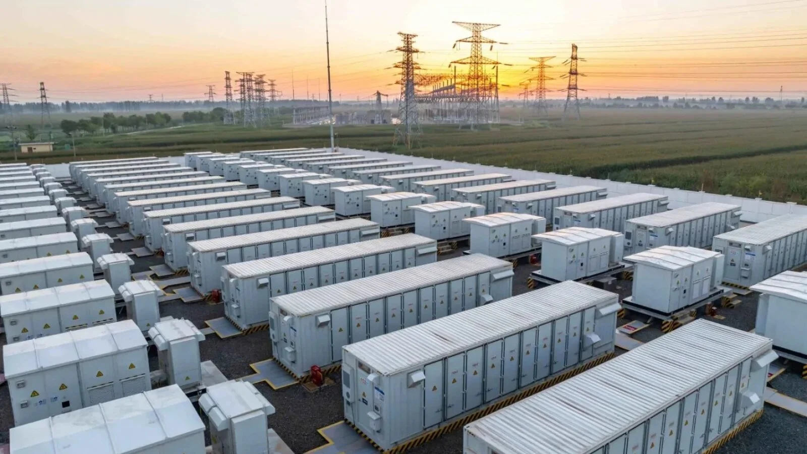 România 'își umflă mușchii' în energie: Peste 2.500 MW noi de producție și stocare au intrat în sistem