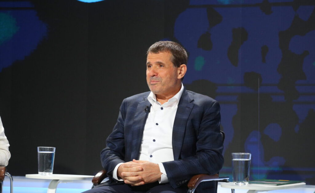 VIDEO | Prof. dr. Cătălin Copăescu: Persoanele care prezintă obezitate cad în capcana unor schimbări ale stilului de viață care au un impact minimal. Este o boală complexă, care trebuie investigată și tratată medical