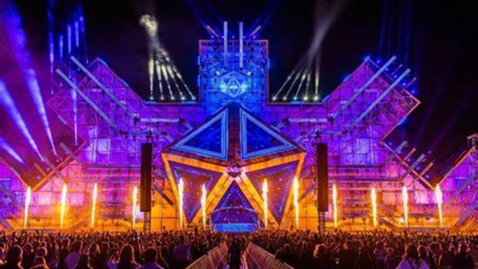 VIDEO Începe SAGA Festival 2026. Jandarmeria Capitalei, în alertă: controale și măsuri speciale de siguranță la Arena Națională / Artiștii care vor urca pe scenă și programul concertelor