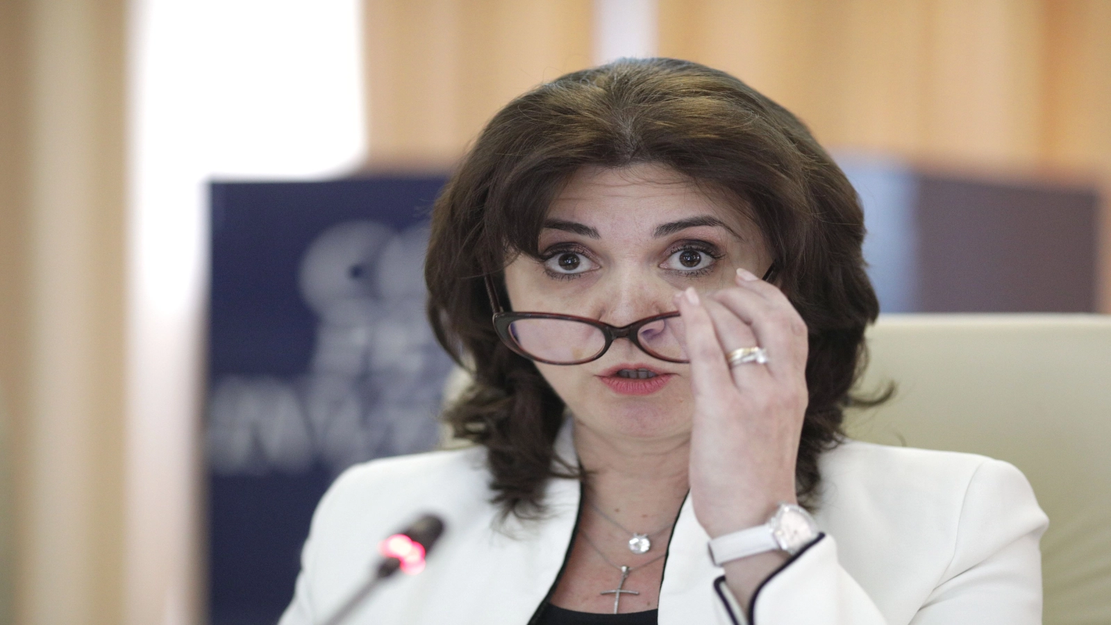 Anisie îl pune la colț pe Bolojan: 'Prețul pe care îl plătește PNL pentru astfel de măsuri iresponsabile și decizii contabile reci este uriaș'