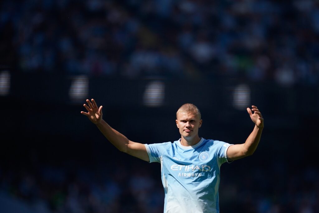 VIDEO | Erling Haaland, schimbare drastică de look: Starul norvegian a renunțat la părul lung / Reacția lui Ibrahimovic: „Blochează-mă și șterge numărul meu”