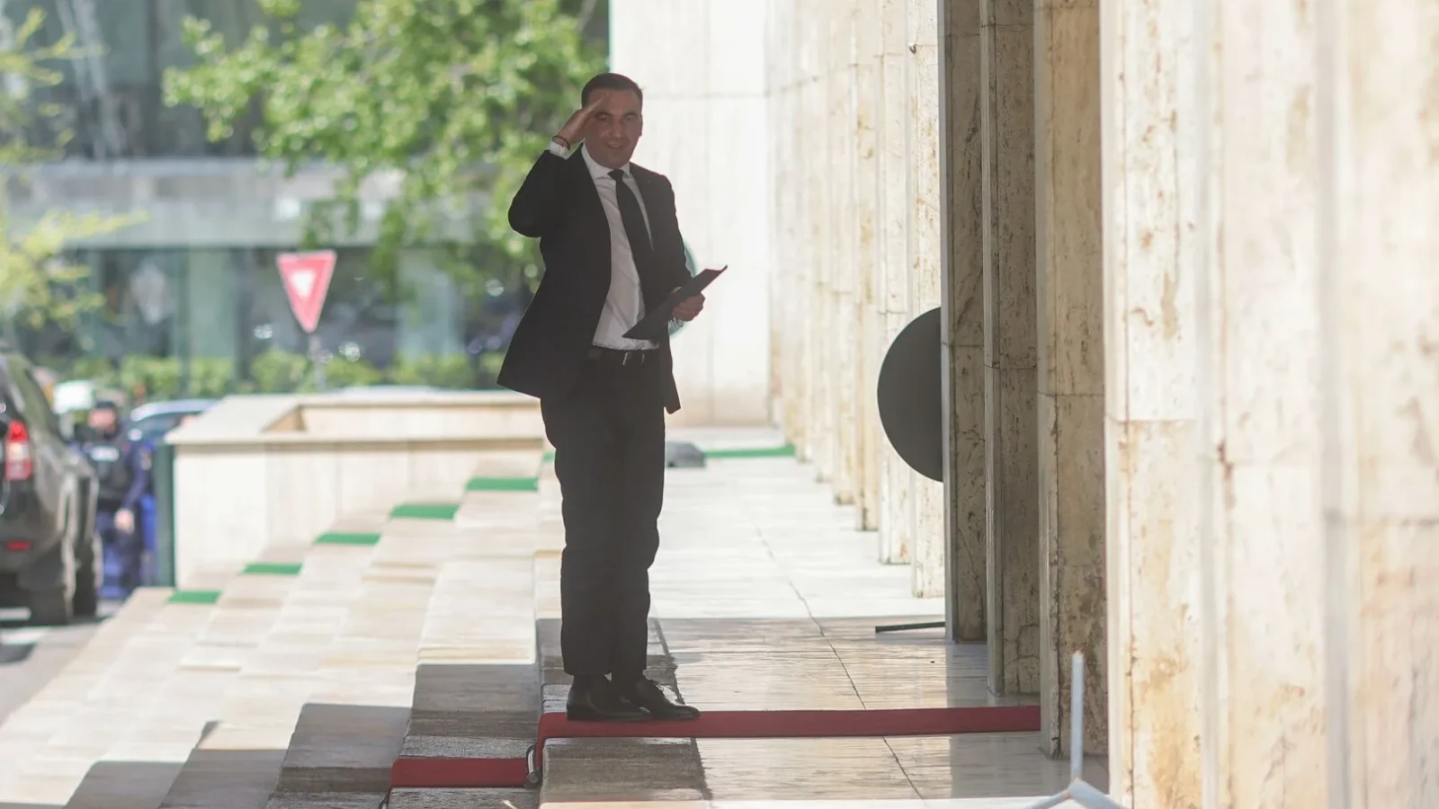 Bogdan Ivan, evervat că preţurile la pompă au sărit iar după reducerea accizei: Solicit premierului demis să intervină de urgenţă!