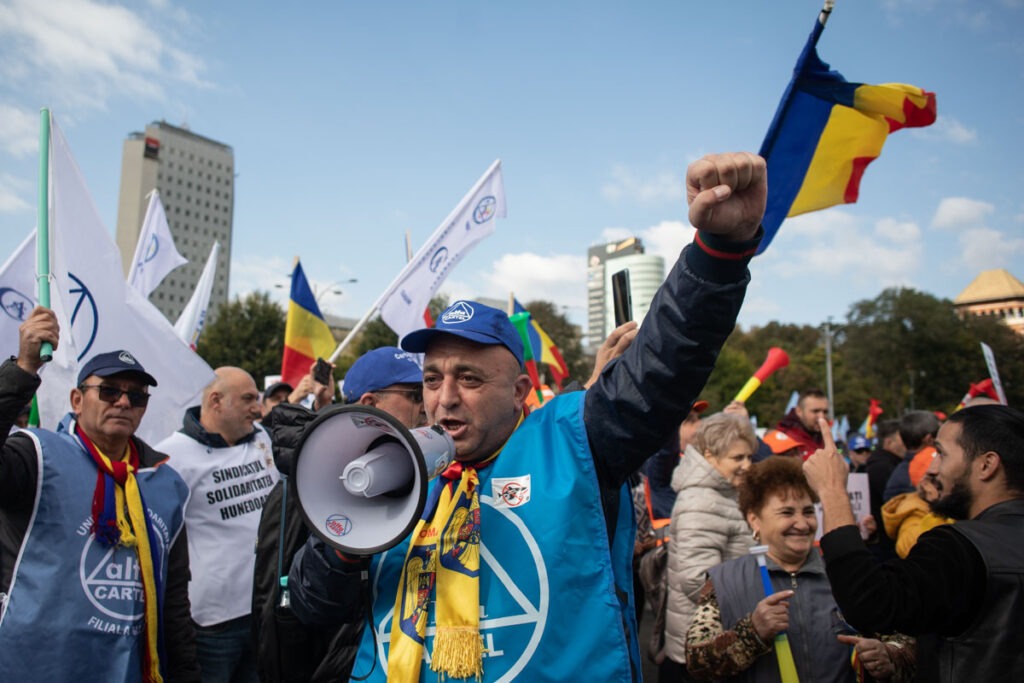Sindicaliștii anunță noi proteste, acuzând „sabotarea” negocierii contractelor colective de muncă / Cer o creștere a salariului minim