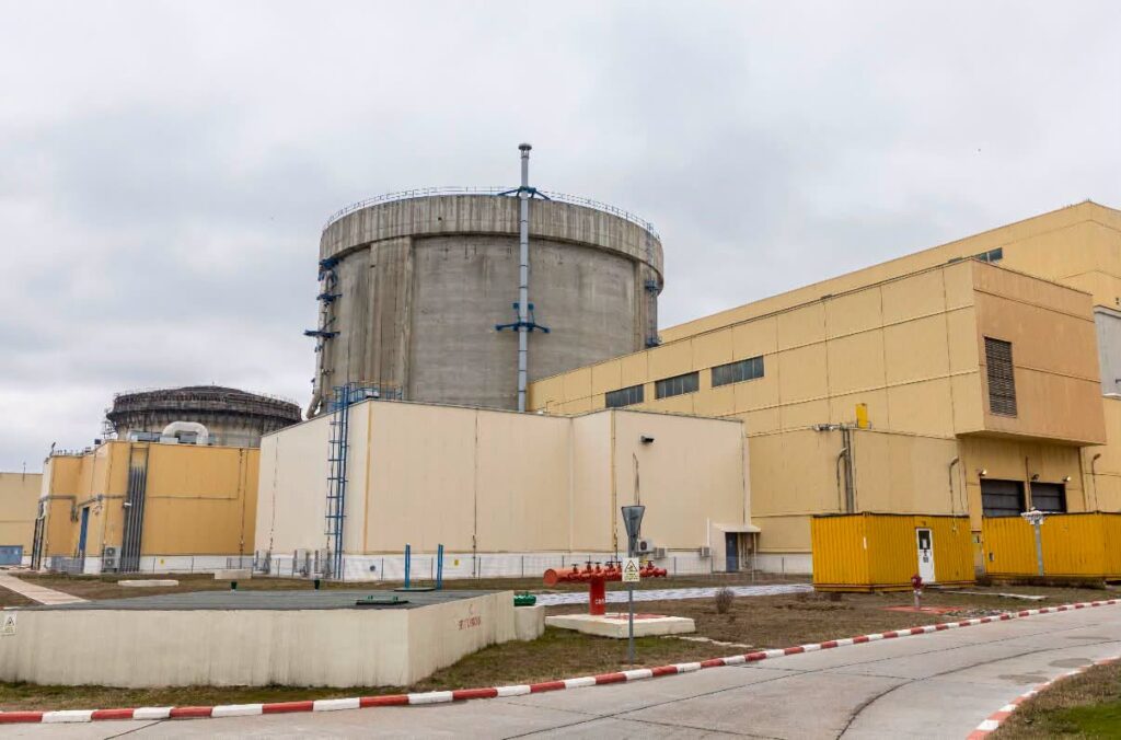 Nuclearelectrica: Ambele reactoare ale centralei Cernavodă sunt în stare sigură oprite, cu menținerea în parametri de siguranță