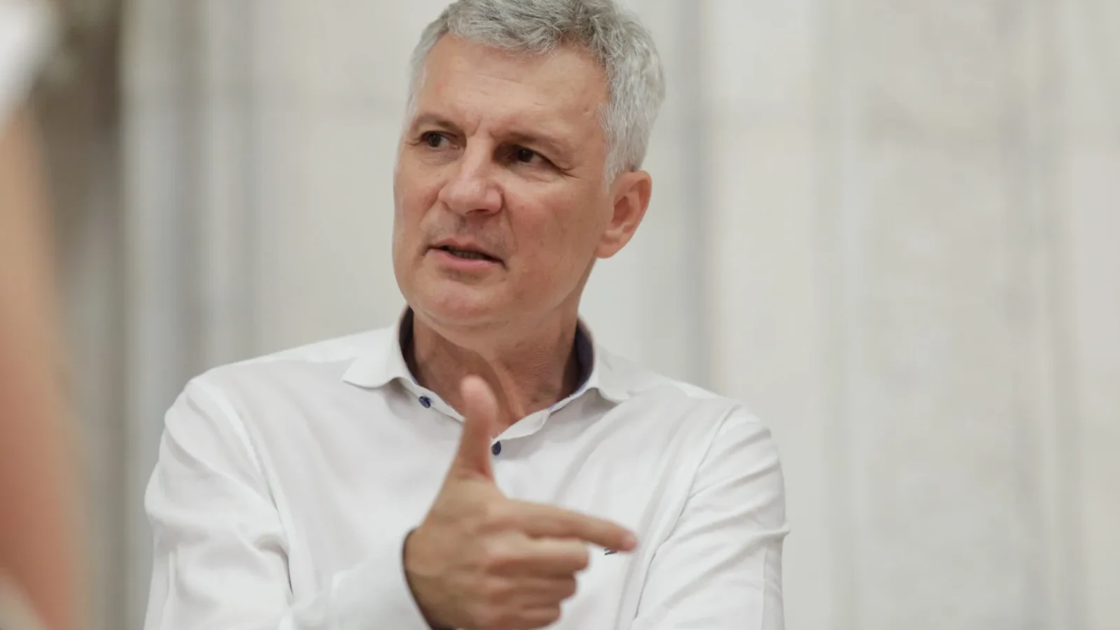 Liderul senatorilor PSD, Daniel Zamfir, solicită demiterea consilierul lui Isărescu: Un îmbuibat care cumulează pensia cu salariul
