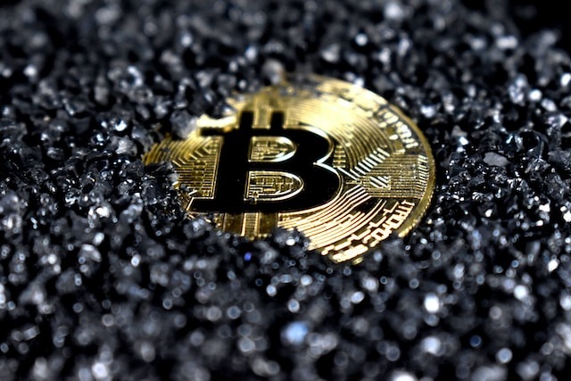 Bitcoin revine spectaculos spre 80.000 de dolari / E cel mai puternic avans pe termen scurt din ultimii trei ani / Revenire alimentată de Trezoreria SUA și proiectul CLARITY cerut de Trump