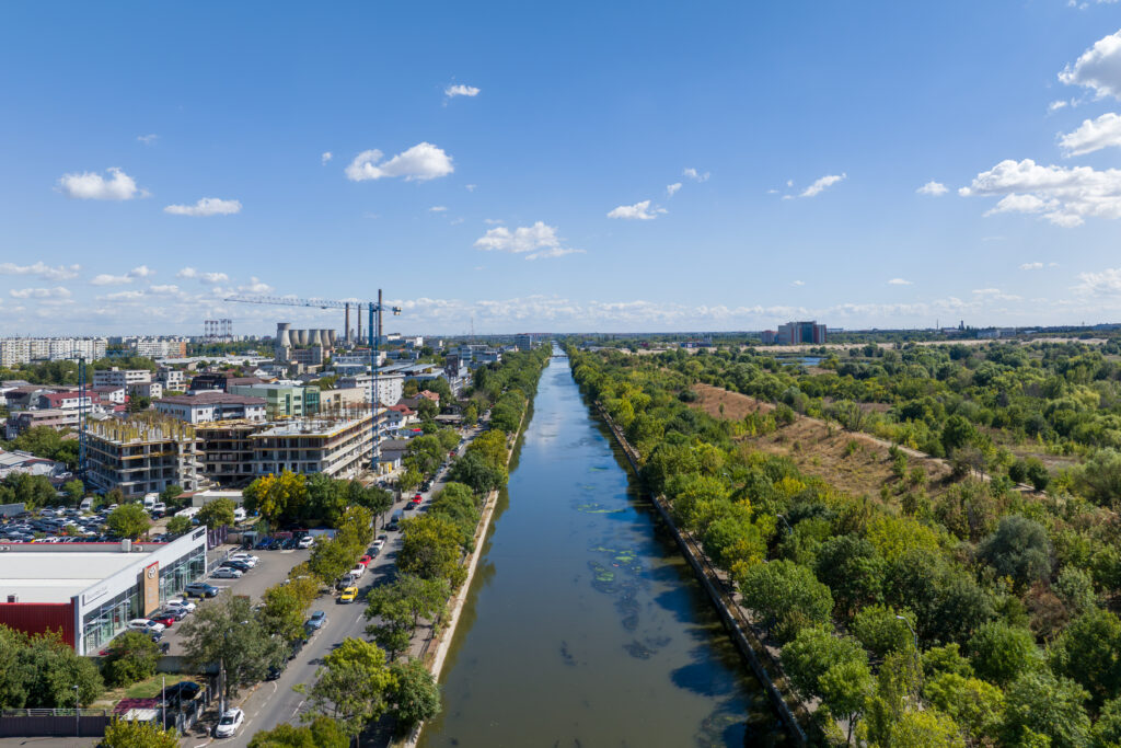 Cum descrie Bucureștiul un stagiar de la Ambasada Finlandei în România: „Dacă Bucureștiul ar fi un gen muzical, ar fi un amestec de future garage și muzică tradițională lăutărească”