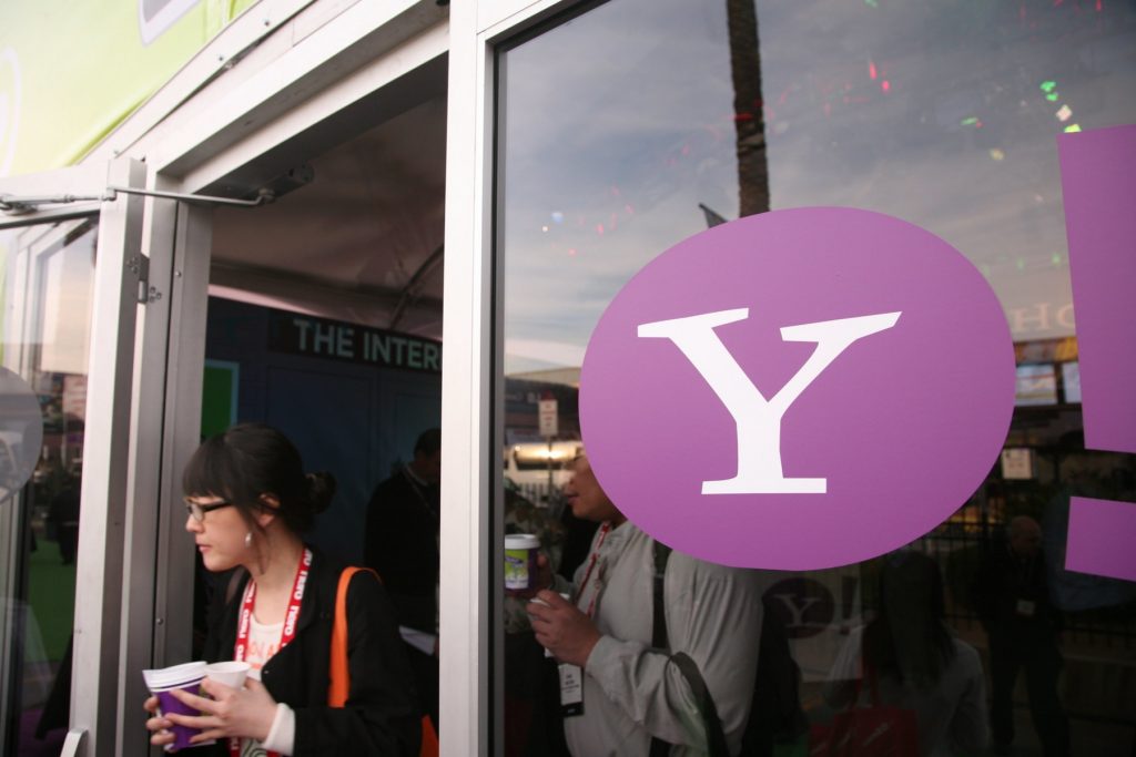Yahoo încearcă să revină în prim-plan cu ajutorul AI / Cum vrea „veteranul internetului” să atragă Gen Z?
