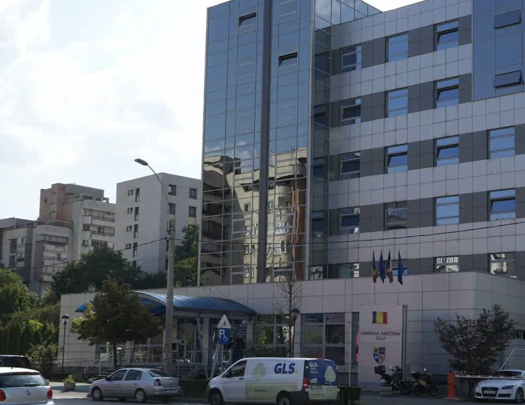 Haos total în urbanism la Cluj! Consiliul Județean, blocat două zile fără să poată elibera un singur act. Tișe explodează: „O nouă probă de incompetență”