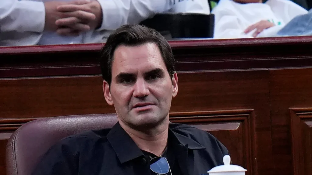 VIDEO: Roger Federer, copleșit de emoții – Plânge în momentul în care este introdus în Hall of Fame: „Acest băiat din Basel vă mulțumește”