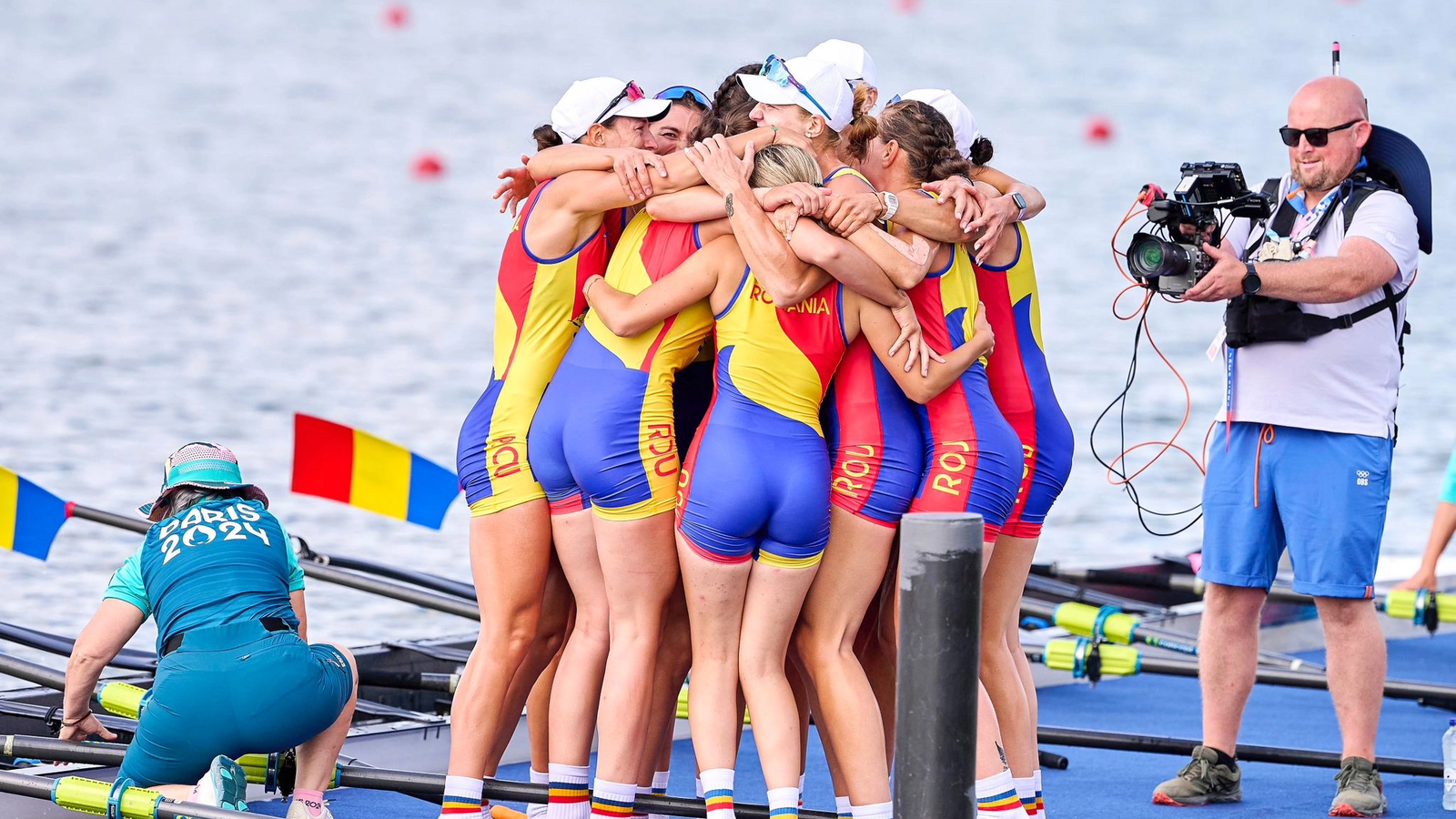 Record mondial doborât de echipa națională de canotaj feminin