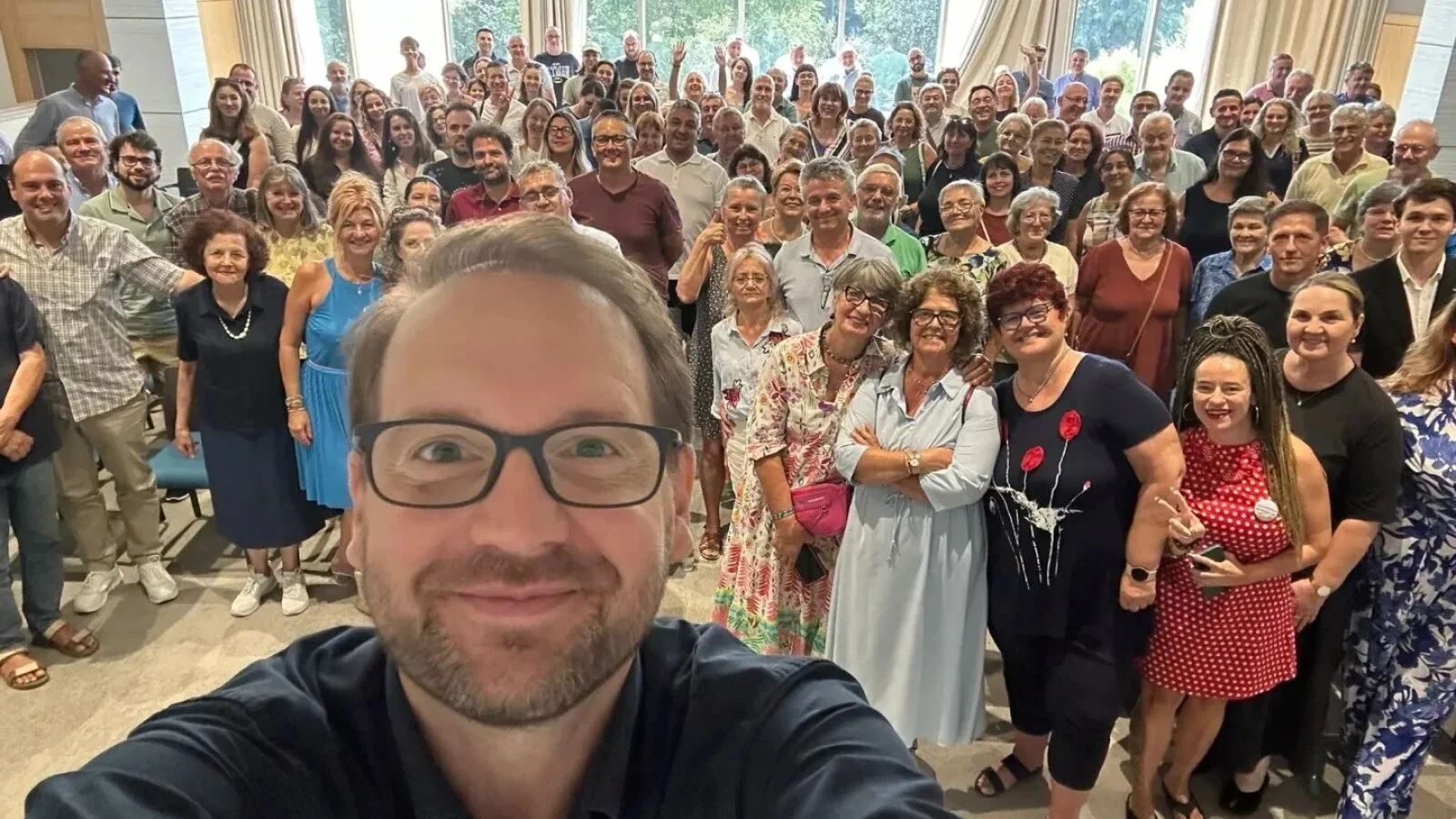 Fritz le-a spus colegilor și simpatizanților ce se întâmplă mai departe: „Ca să putem schimba regulile jocului avem nevoie să fim cât mai mulți”