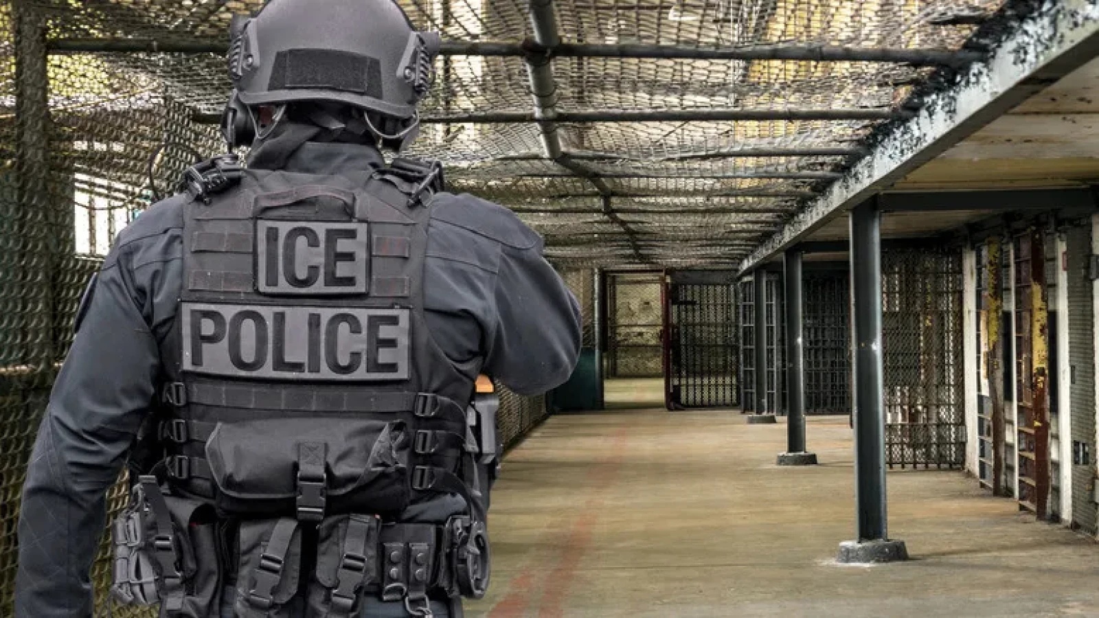 Un român a ajuns în custodia ICE după o schemă spectaculoasă la Walmart: A sustras peste 150.000 de dolari cu un simplu 'joc de mâini'