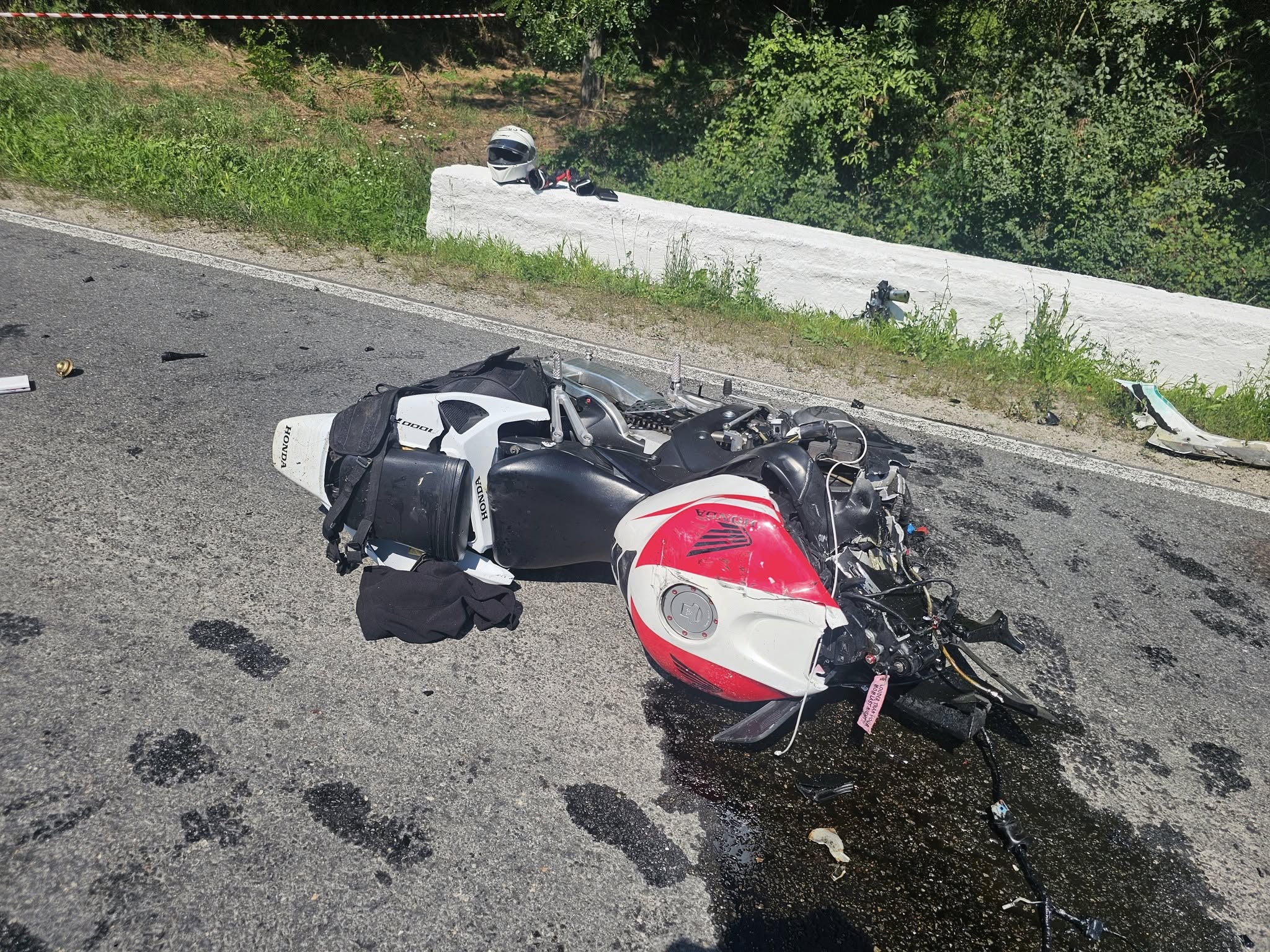 Detalii cutremurătoare despre accidentul din Cluj! Motociclista de 55 de ani ar fi pierdut controlul într-o curbă la dreapta și a intrat în autoutilitară