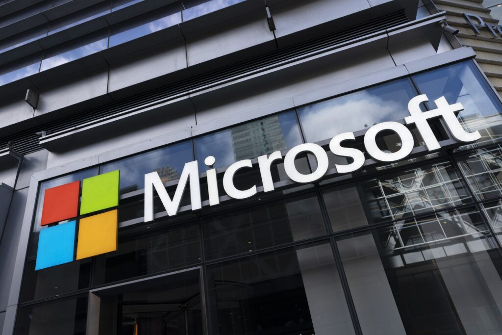 Pană majoră care afectează Outlook și Exchange Online / Microsoft a anunțat că testează o soluție
