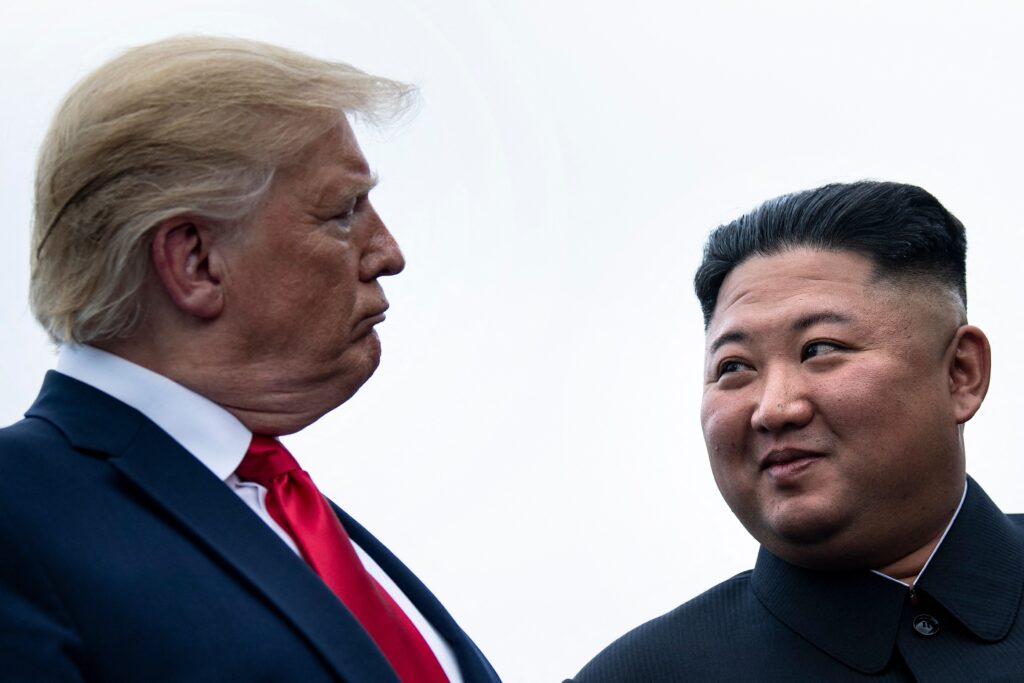 Semne de dialog între Washington și Phenian / Un summit Trump – Kim Jong Un este posibil oricând, susțin serviciile din Seul