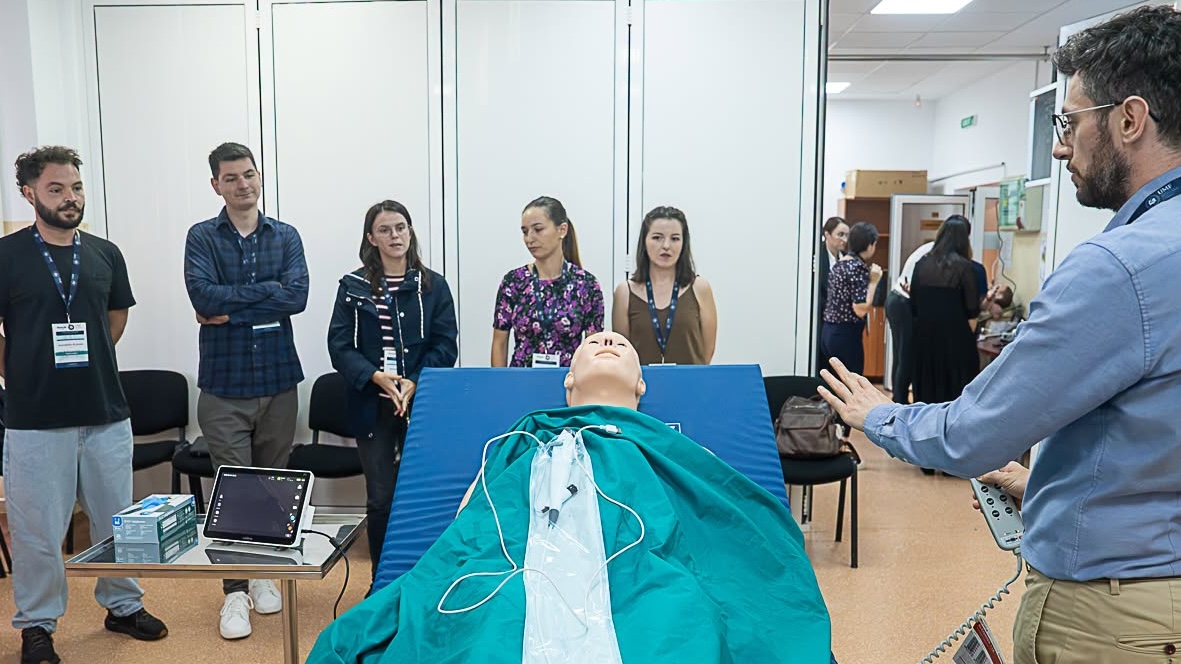 Elitele medicinei mondiale au ajuns la Cluj! Medici din SUA, Europa și Asia predau trei zile la UMF: Resuscitare pe simulatoare și transplant pulmonar