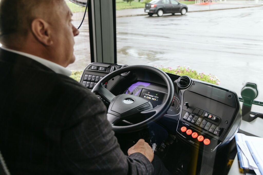 „1 leu pe zi” funcționează la Arad / Transportul public de aici e tot mai utilizat / Peste 80.000 de bilete vândute în august