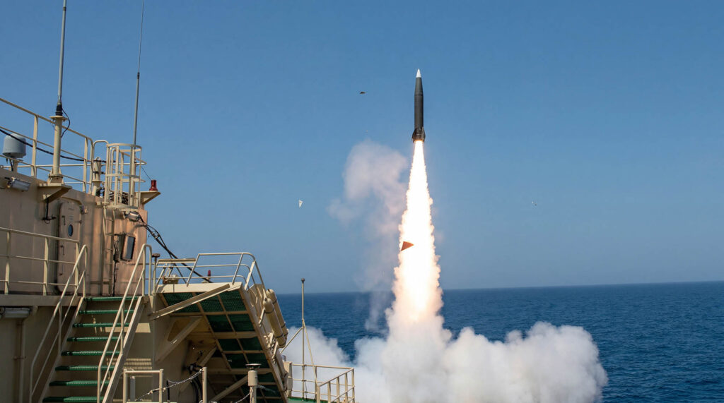 Marina germană testează cu succes racheta israeliană Lora în Atlanticul de Nord