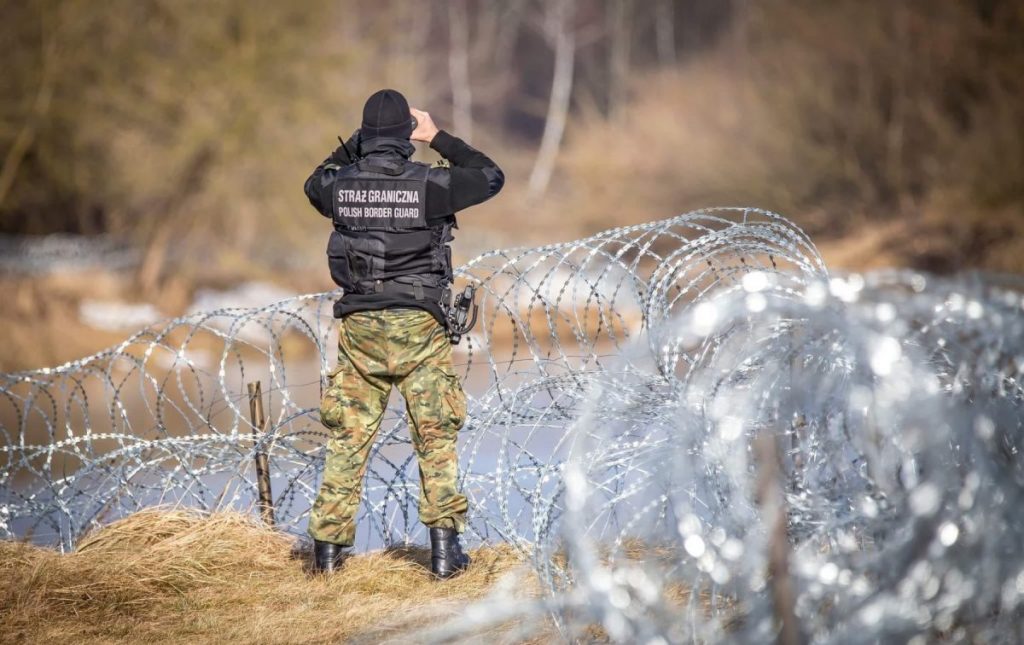Polonia prelungeşte controalele temporare la frontierele cu Germania şi Lituania