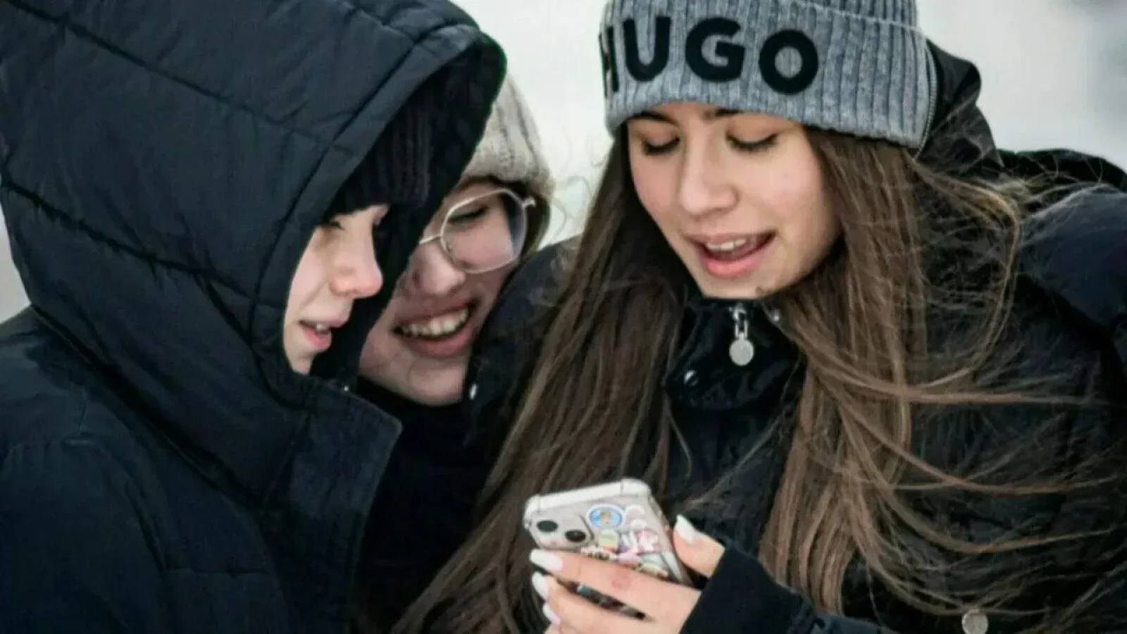 „Teroriștii” Rusiei sunt copii: sute de minori au ajuns pe lista neagră a Moscovei. O elevă de 16 ani, acuzată că pregătea un atentat