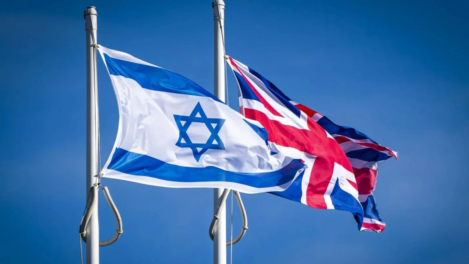 Ambasadorul SUA acuză Marea Britanie de antisemitism
