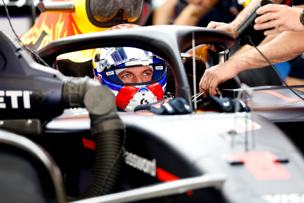 VIDEO: Verstappen a lăsat rivalitatea deoparte: momentul viral de după victoria lui Antonelli de la Monza
