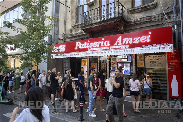 Merdeneaua lui Nea Mihai și croasantul de la Mitza Biciclista au ajuns în Le Monde: ”Simbol al luptei împotriva gentrificării Bucureștiului”