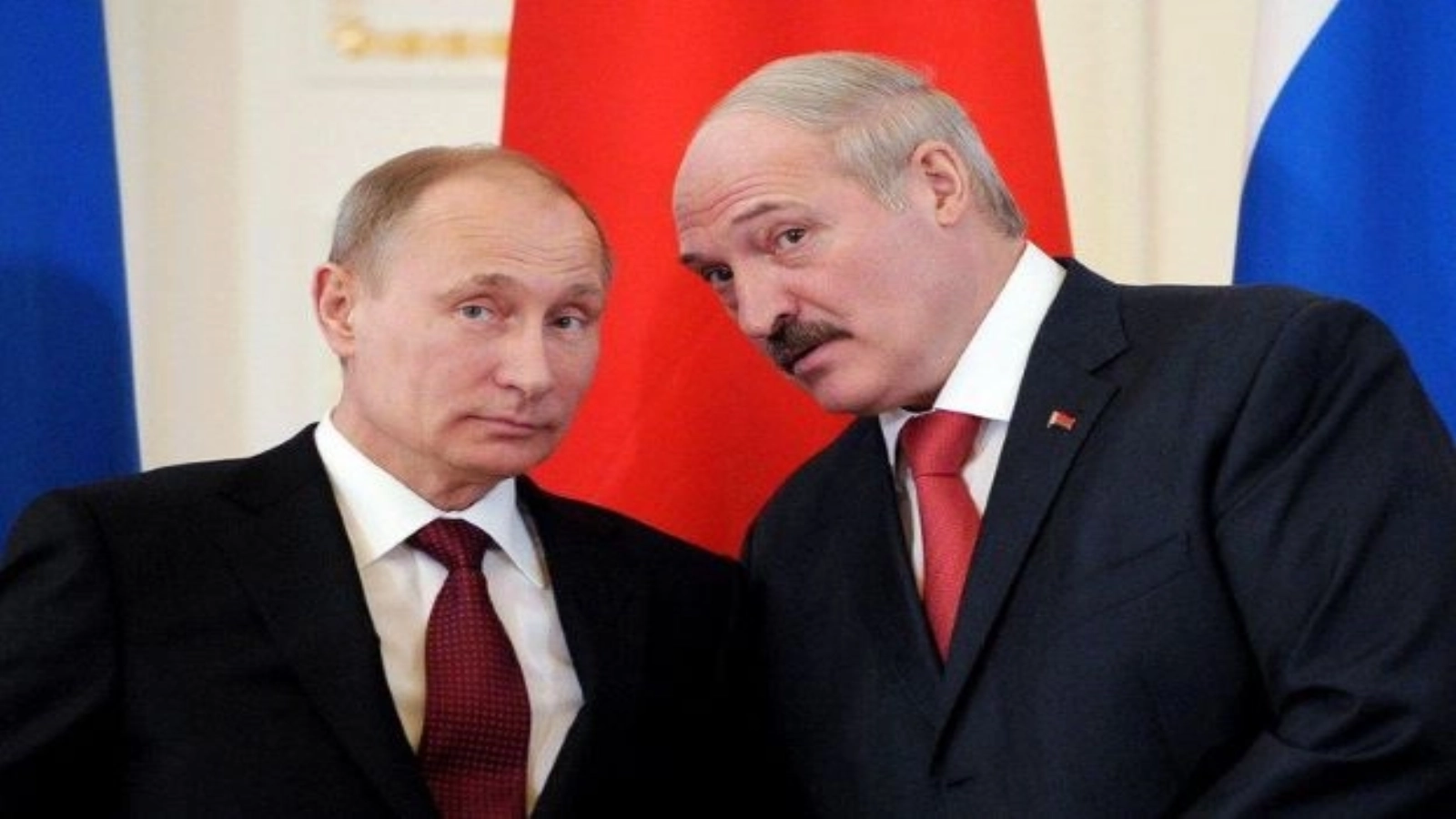 Lukașenko se teme de căderea lui Putin și își păstrează o cale de scăpare. Analiza despre strategia liderului Belarusului