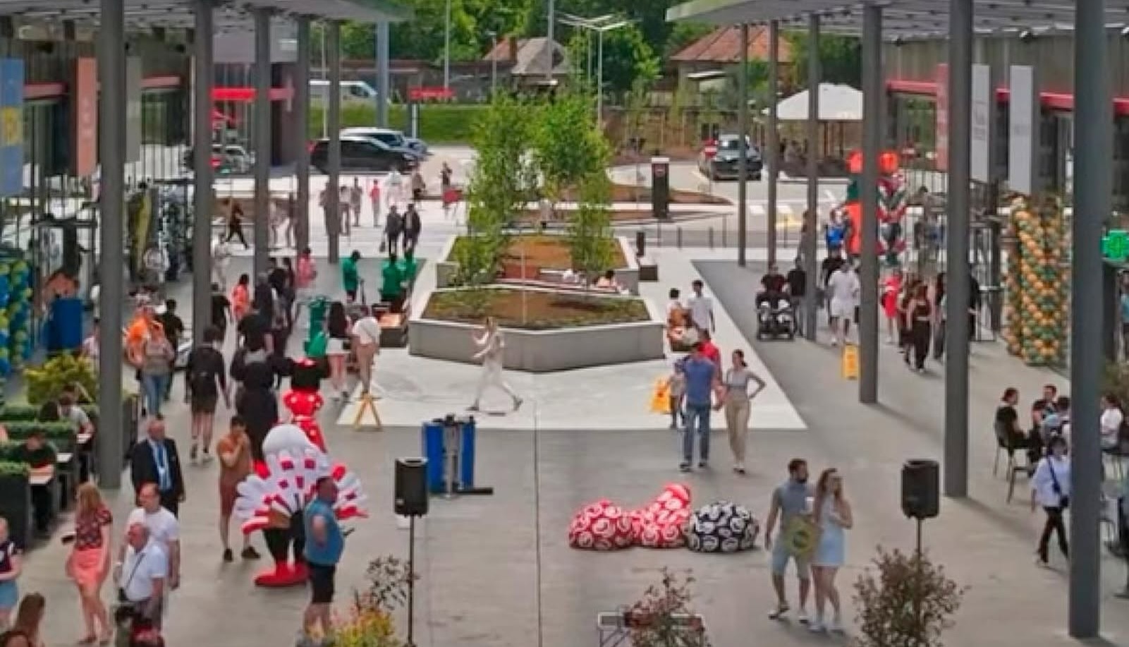 Weekendul pe care copiii nu vor vrea să-l rateze! Dans, face painting, premii și magie la Urbano din Florești. Programul complet al Back to School Fest