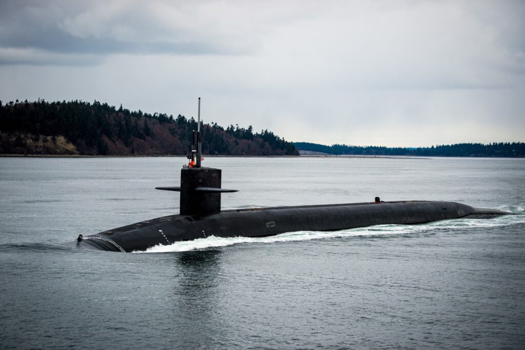 Japonia nu exclude achiziția de submarine nucleare ca parte a noii strategii de apărare a țării