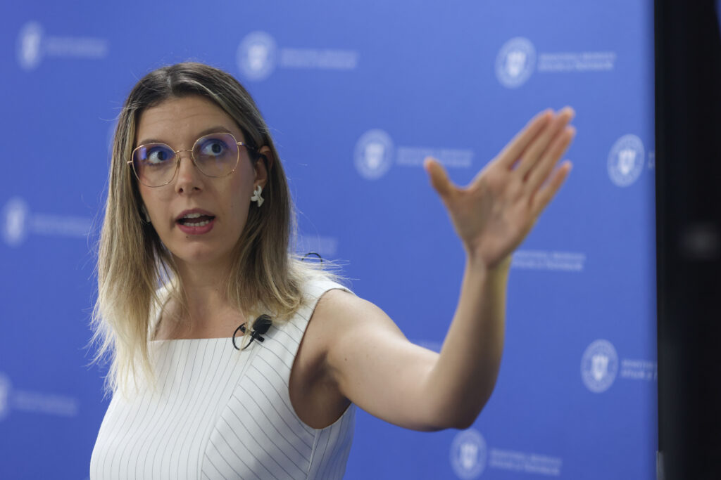 Opt ani de erori la un dig anti-inundații din Craiova / ABA Jiu a plătit 10 milioane de lei către Romsilva / Buzoianu: „Bani mutați dintr-un buzunar în altul”, „neglijență catastrofală” / Inspectorii găseau inclusiv posibile infracțiuni, dar conducerea nu sesiza Parchetul