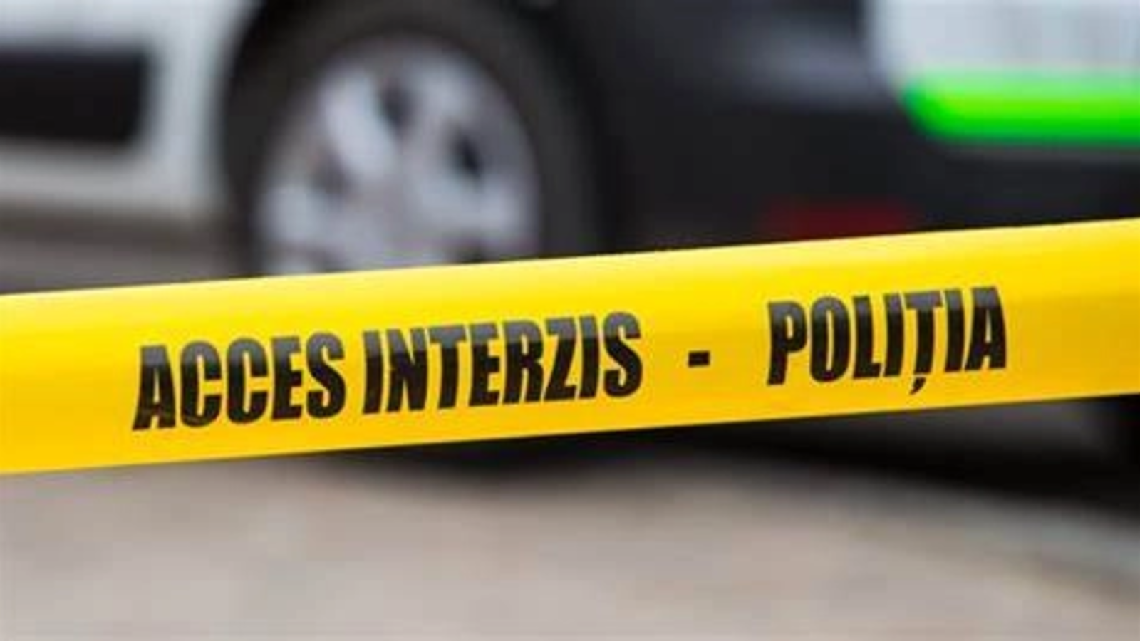 Incident pe un pod din București. Un bărbat a fost luat cu ambulanța