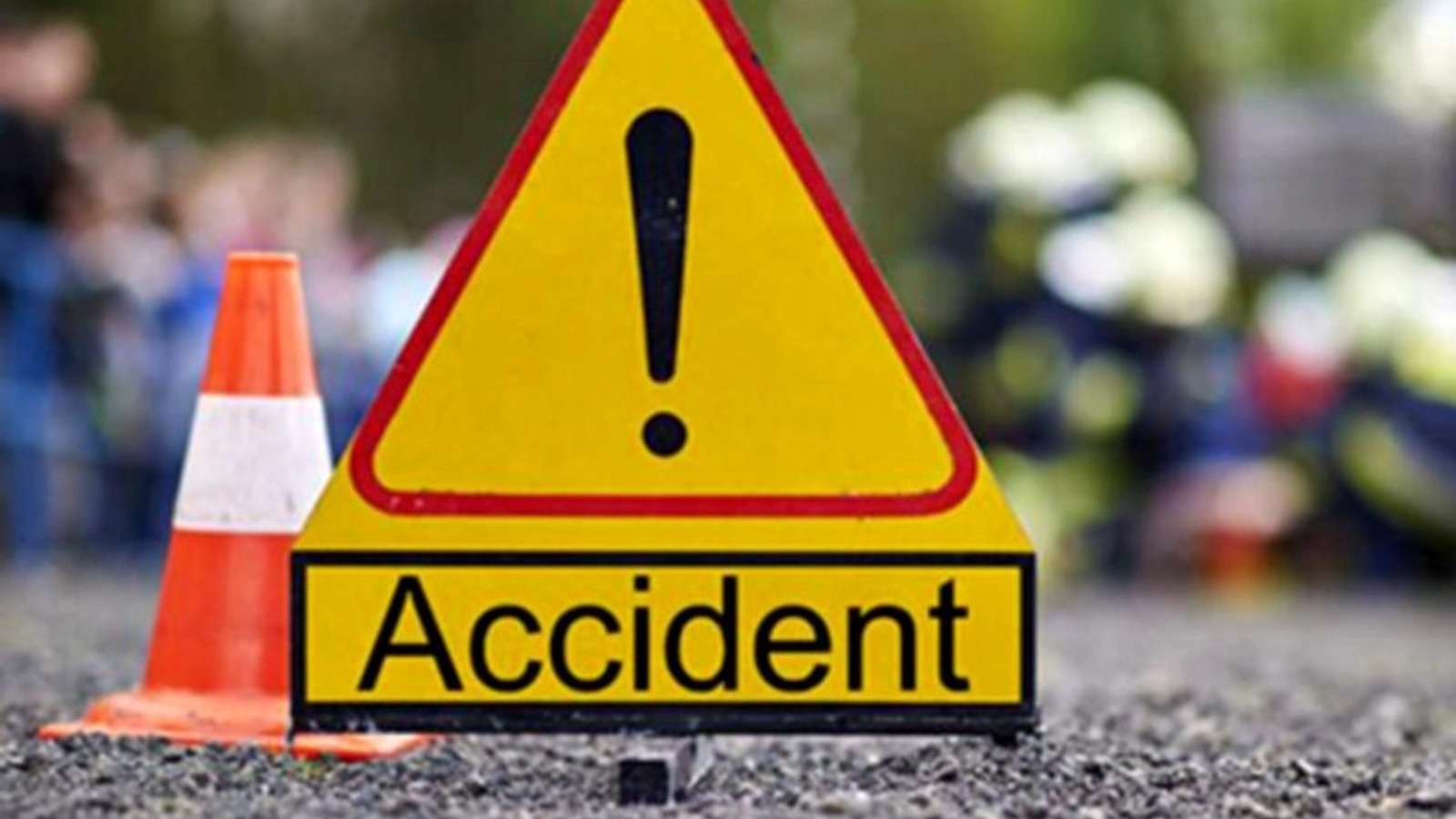 Accident cu o ambulanță în București. Sunt două victime