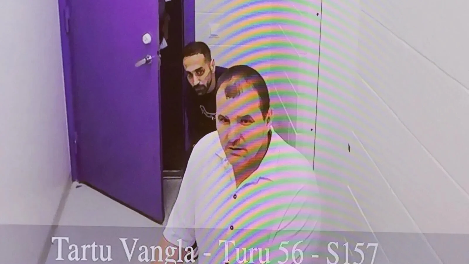 Doi români, judecați pentru o luare de ostatici la comandă în Estonia! Au amenințat cu arma 4 persoane și au cerut o răscumpărare de 1 milion de euro
