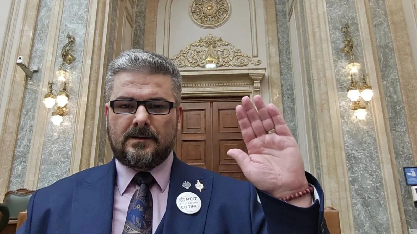 Ultimul mohican POT din Senat a promis PNL-ului că o să voteze împotriva tuturor legilor depuse de liberali