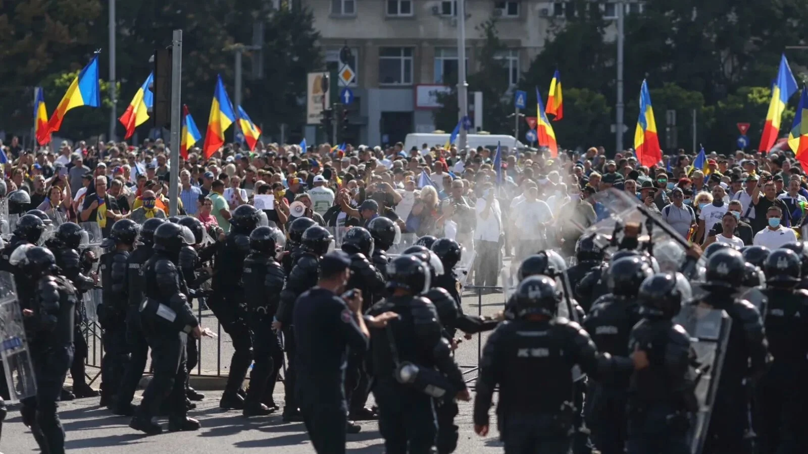 TikTok și Facebook au jucat un rol foarte important în protestele fermierilor. Avertismentul lui Vasile Dîncu asupra puterii algoritmilor