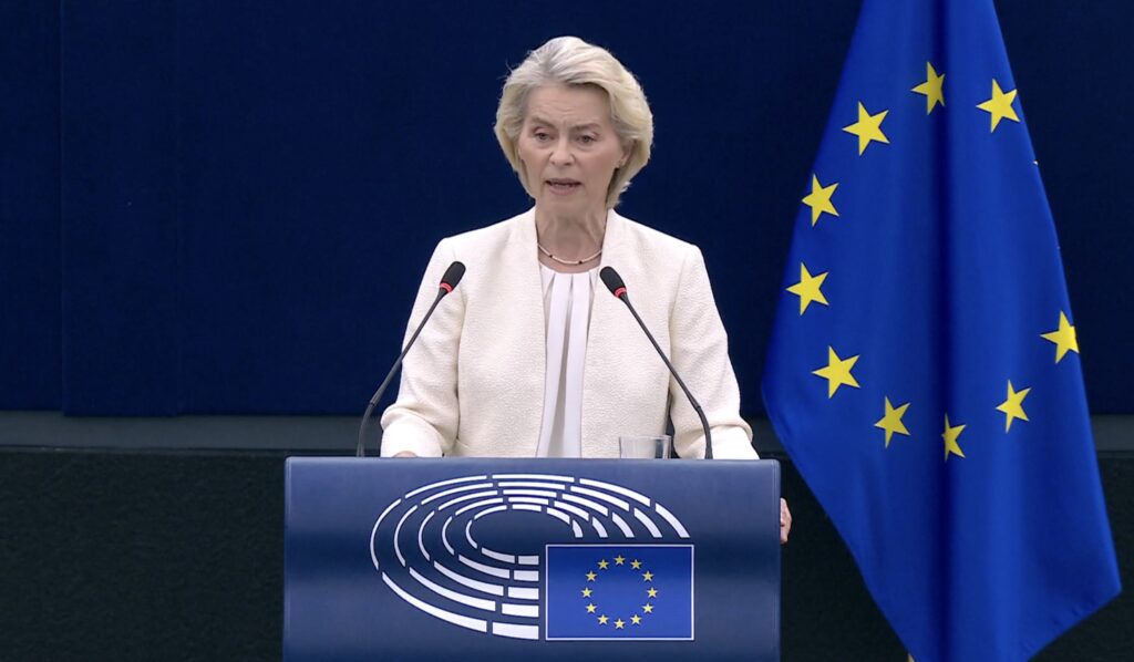 Relațiile comerciale ale UE cu China sunt „nesustenabile” și trebuie reechilibrate, afirmă von der Leyen
