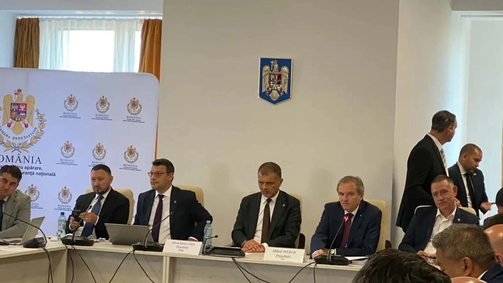VIDEO Coaliția PSD-PNL-USR-UDMR s-a refăcut astăzi! Vot cu scandal în Comisiile Reunite de Apărare, pe solicitarea lui Nicușor Dan!