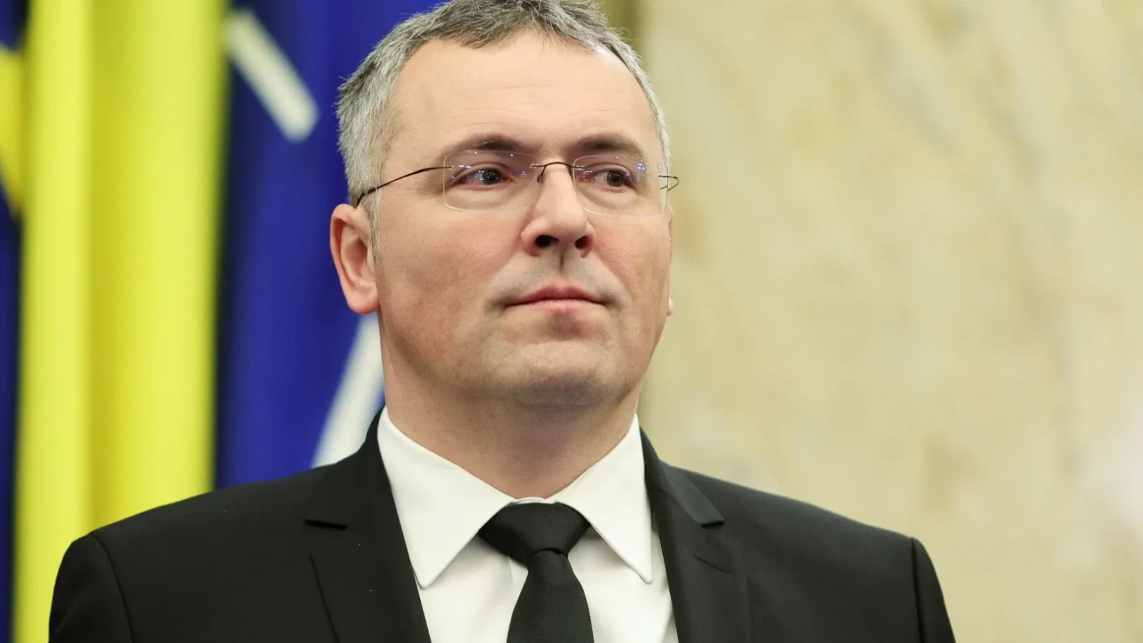 Incompatibilitatea, după caz. Lecția de logică a procurorului Claudiu Sandu