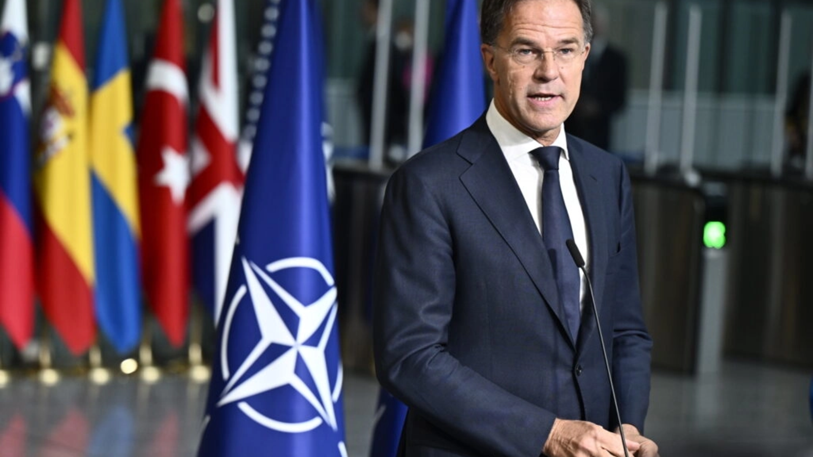 Mark Rutte cere creșterea cheltuielilor de apărare în NATO