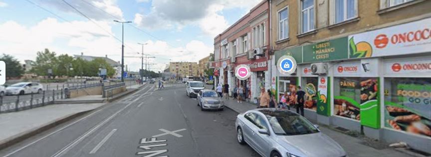 Haos în fața Gării din Cluj! Mașinile parcate ilegal blochează o bandă și sugrumă traficul