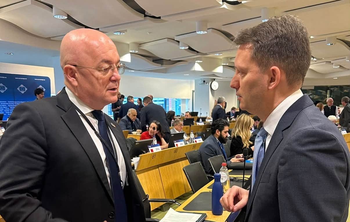 Emil Boc, mesaj fără menajamente după desemnarea lui Mureșan: „orgoliile politice de moment” ne dezbină. Ce le cere primarul Clujului politicienilor acum