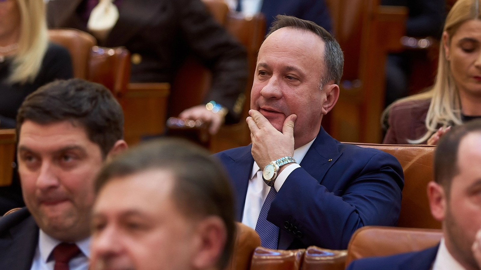 Fost ministru de Finanțe: Analista de la Fitch a încălcat codul deontologic al Agenției. Nu instabilitatea politică pune sub semnul întrebării ratingul de țară