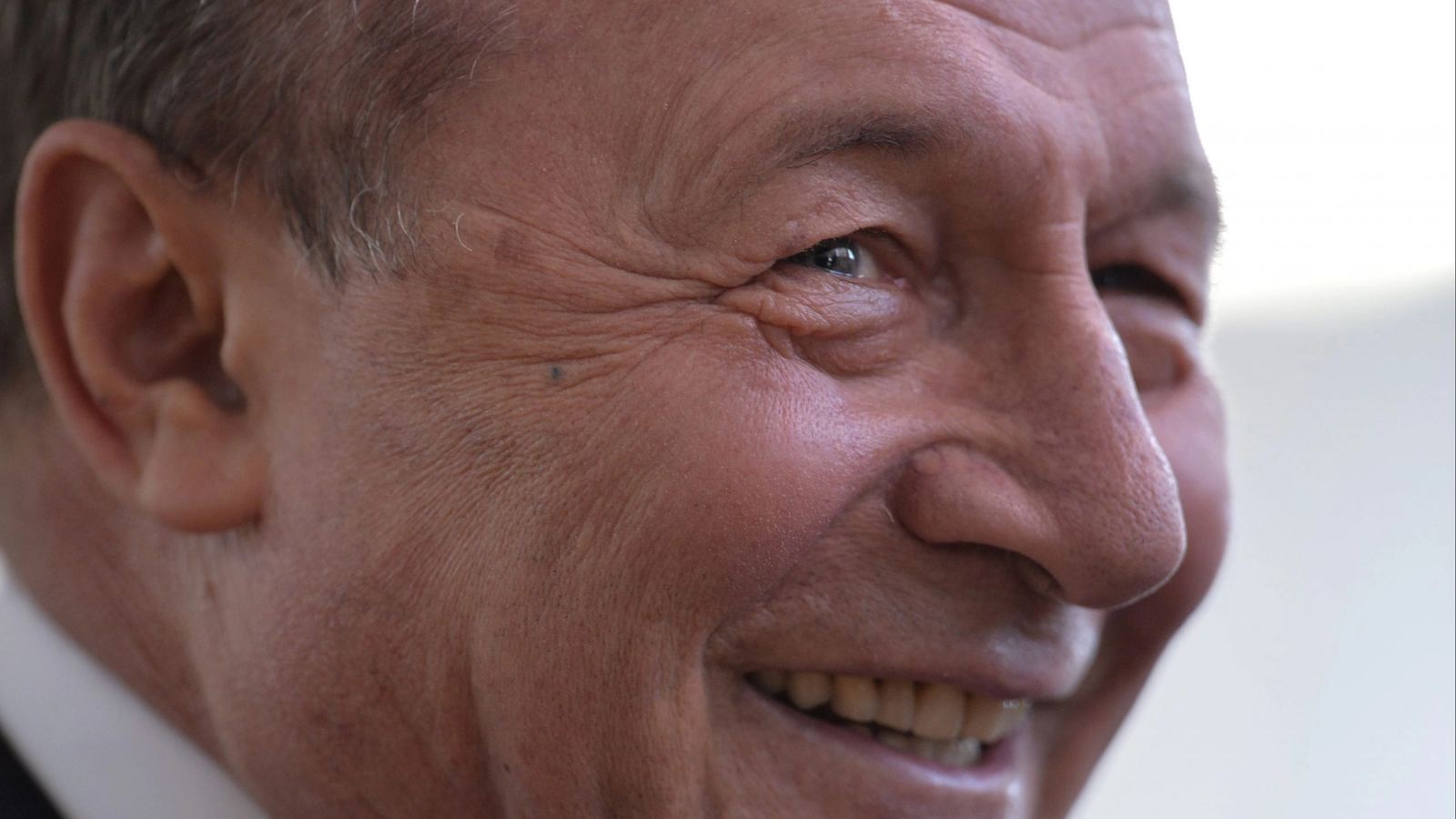 'Trebuie să-și asigure și el voturile liberalilor. Doar n-o să mărească taxele!'