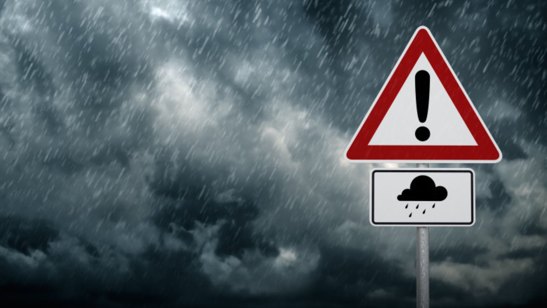 Vremea se schimbă radical în Cluj! Temperaturile scad cu până la 12 grade, vântul ajunge la 70 km/h, iar la munte vin lapovița și ninsorile