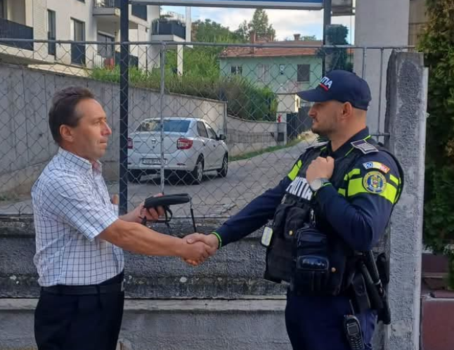 Clujeanul care a pierdut 11.500 de euro în troleibuz a fost găsit de polițiști: „Respect șoferului care a găsit banii și i-a predat imediat Poliției!”